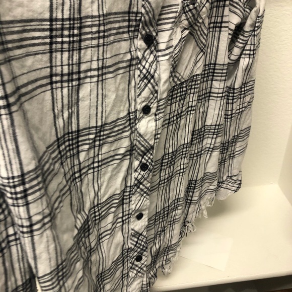 Black and White Plaid flannel - Picture 2 of 2